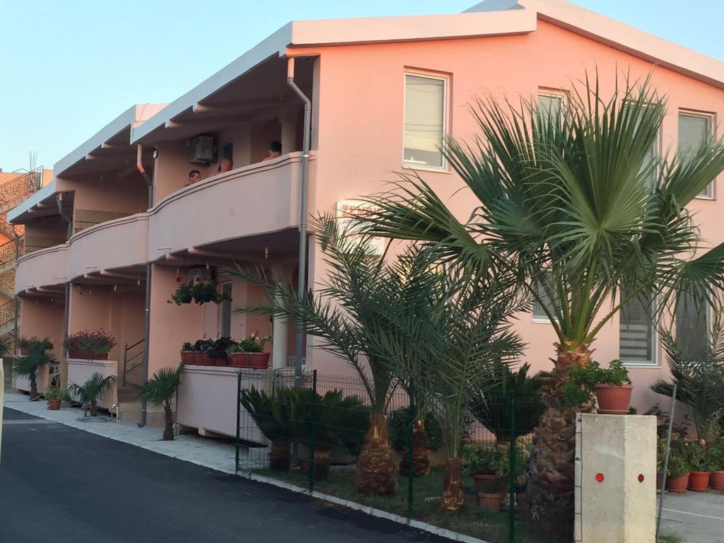 Familien Apartment Zeno أولتْسي المظهر الخارجي الصورة